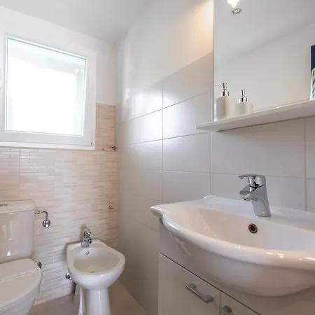 Lucia Semesterbostad Vela Luka