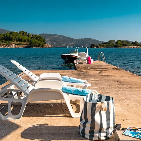 Semesterbostad Lucia *