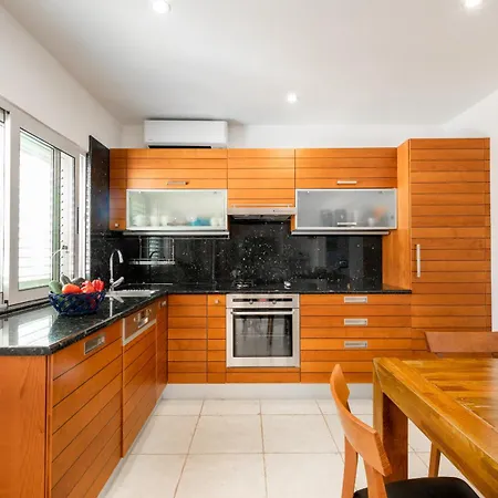 Lucia Semesterbostad