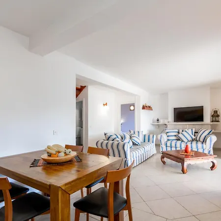 Lucia Casa vacanze *